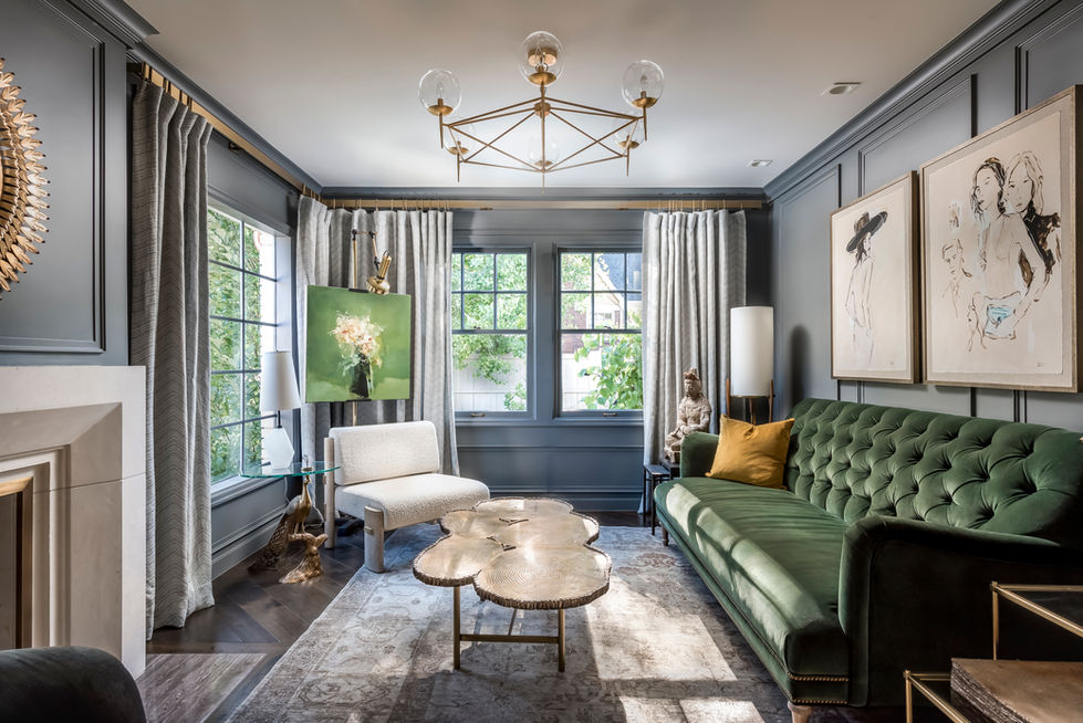 AddieCalderwood_Photo_TheModernVintage.jpg