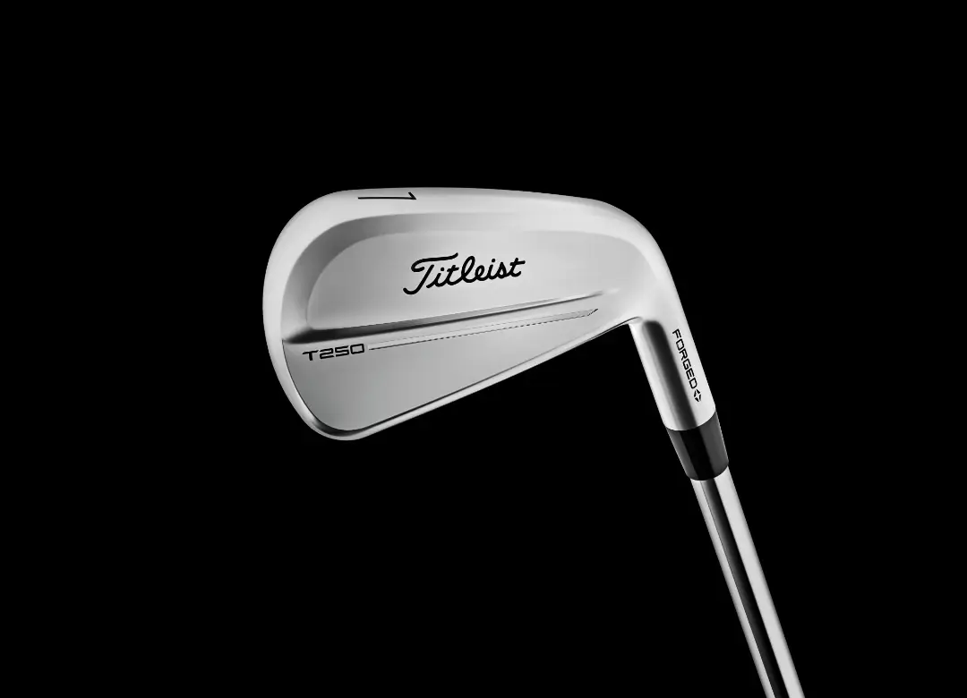 Titleist T250 Dzelžu komplekts