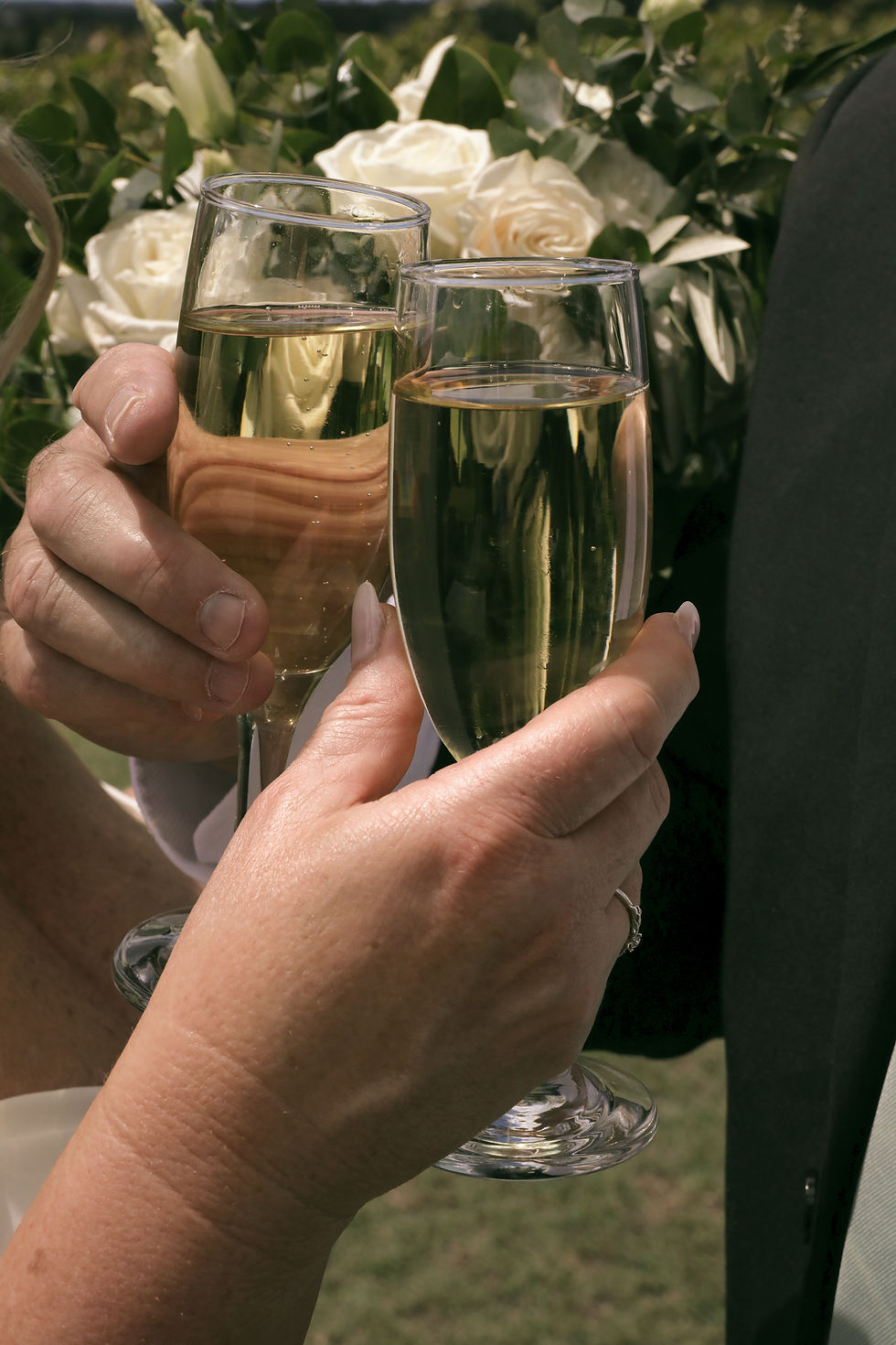 wedding champagne photography