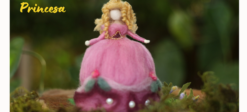Princesa- Personagem do curso: Conto de fadas da Escola de Feltragem. Feita com a técnica de feltragem com agulha.