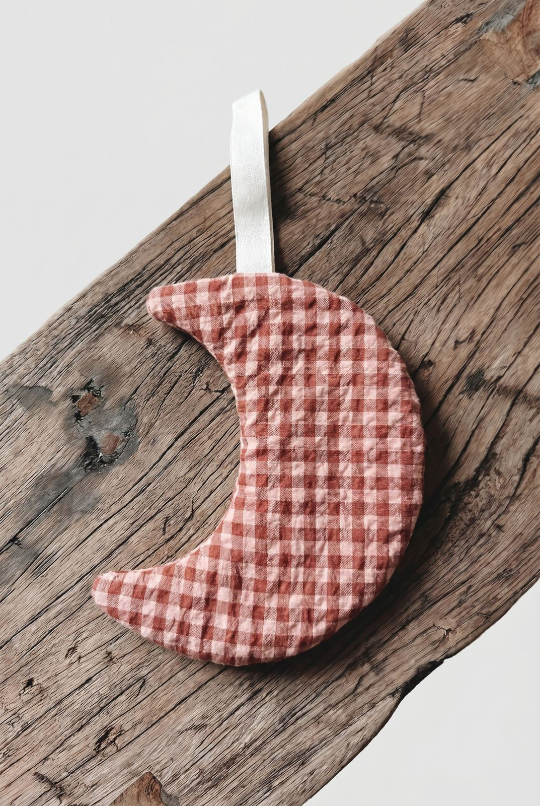 TO THE MOON CUDDLE | cherry check
