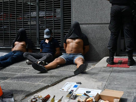 Entradera en Recoleta: cuatro delincuentes robaron dinero y fueron detenidos tras persecución