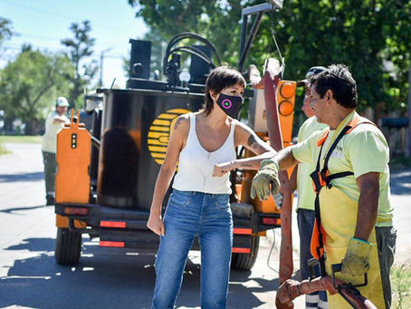 Mayra supervisó las tareas de servicios públicos en la Ribera