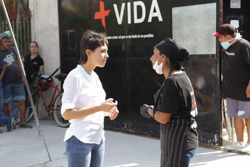Mayra Mendoza recorrió la base operativa de Asistencia Social "+Vida"