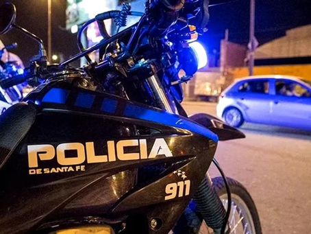 Una chica de 13 años recibió un tiro mientras jugaba en el patio de su casa de Villa Gobernador Gálvez