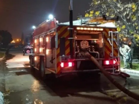 Investigan muerte de un hombre, encontrado carbonizado tras incendiarse su vivienda