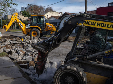 El Municipio intensifica el Plan de Bacheo en hormigón en distintos puntos del distrito