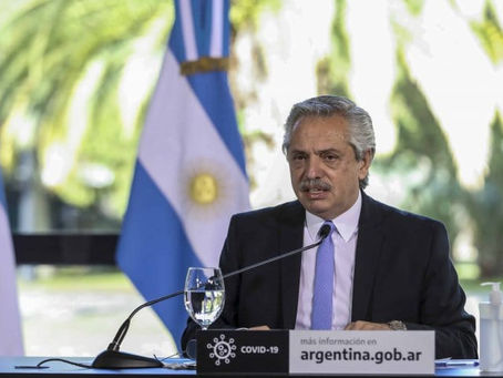 Fernández: "Están entrando vacunas suficientes en la segunda mitad de abril para acelerar el ritmo"