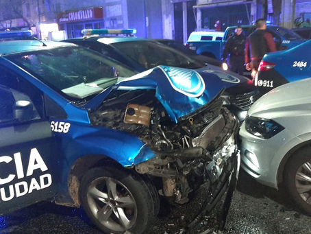 Impactante persecución policial y choque múltiple en San Cristóbal: un detenido
