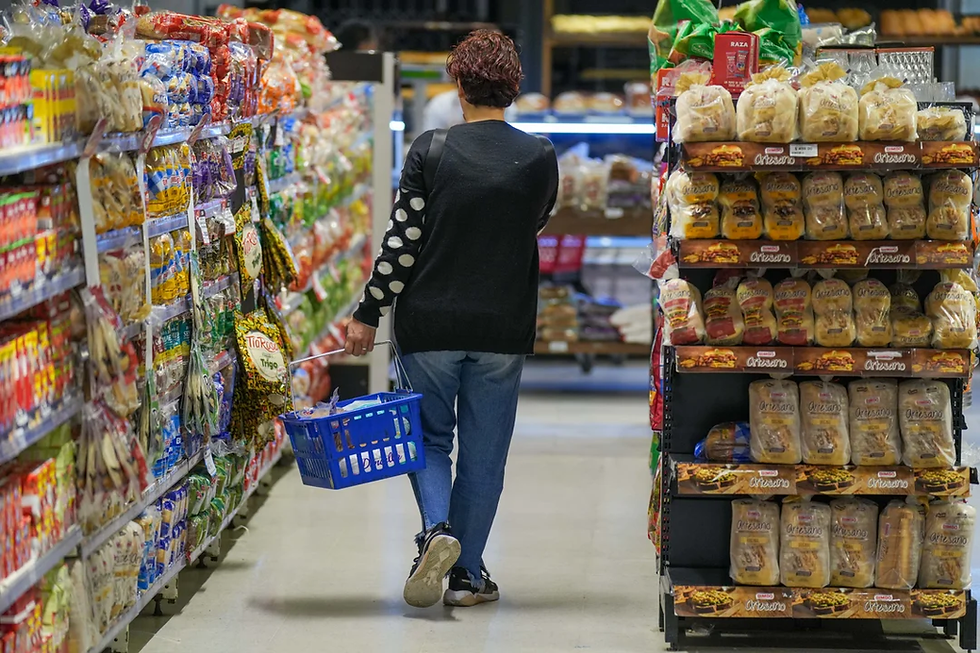 Inflación: anticipan que el IPC volvió a subir a cerca del 2% en septiembre, impulsado por alimentos