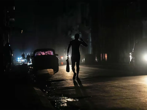 Una red eléctrica obsoleta y el bloqueo petrolero hunden a Cuba en un nuevo apagón nacional