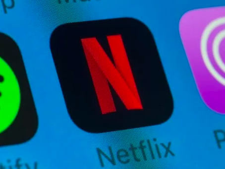 ¿Cuánto aumentan servicios los servicios de streaming como Netflix y Spotify?
