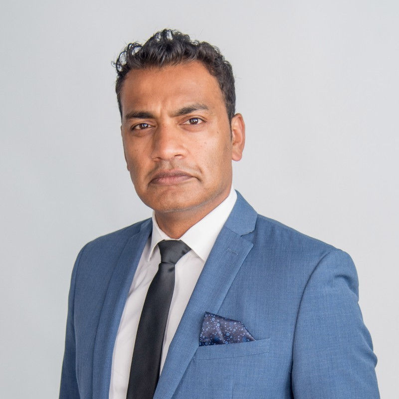 Dr. Vikram Raya, MD (The Limitless MD)