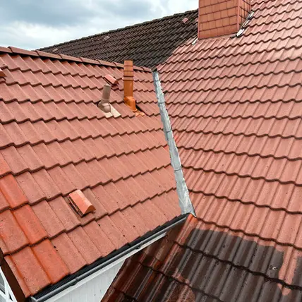 Dachreinigung von Nord West Reinigung