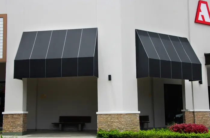 Tolda Fija con Estructura de Aluminio y Lona Acrílica, Ideal para Casas y Locales Comerciales - También Conocida como Cortina de Terraza o para el Exterior






