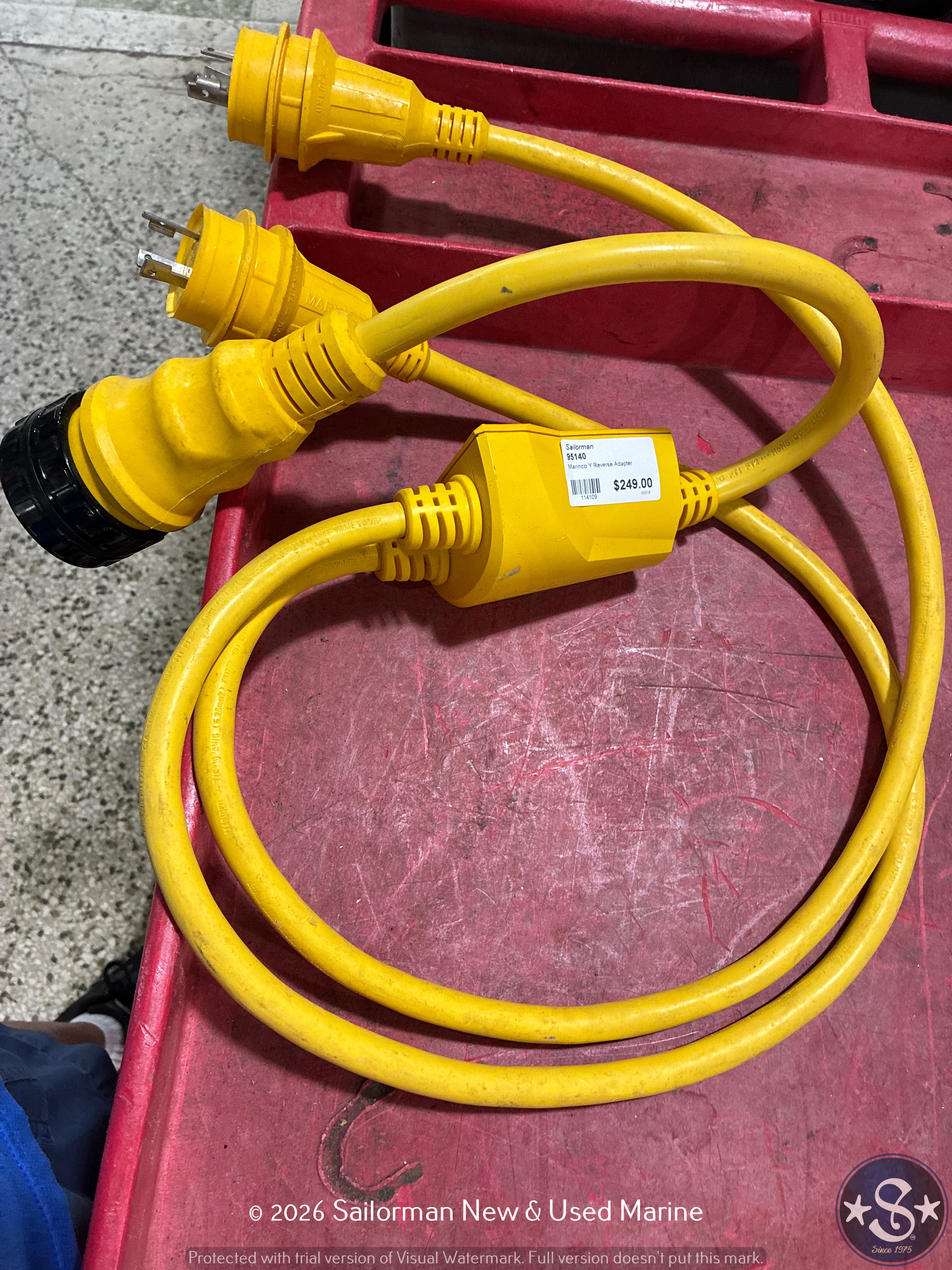 Marinco Y Reverse Adapter