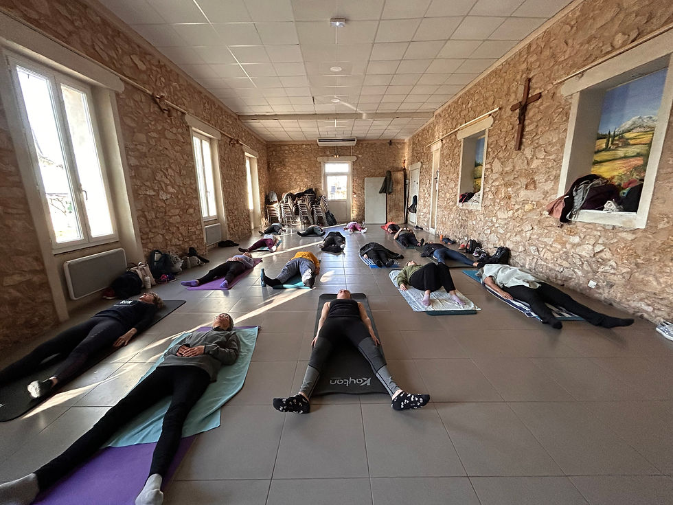 Fin d'une séance de Yogalates - ML Fit' - Pourrières