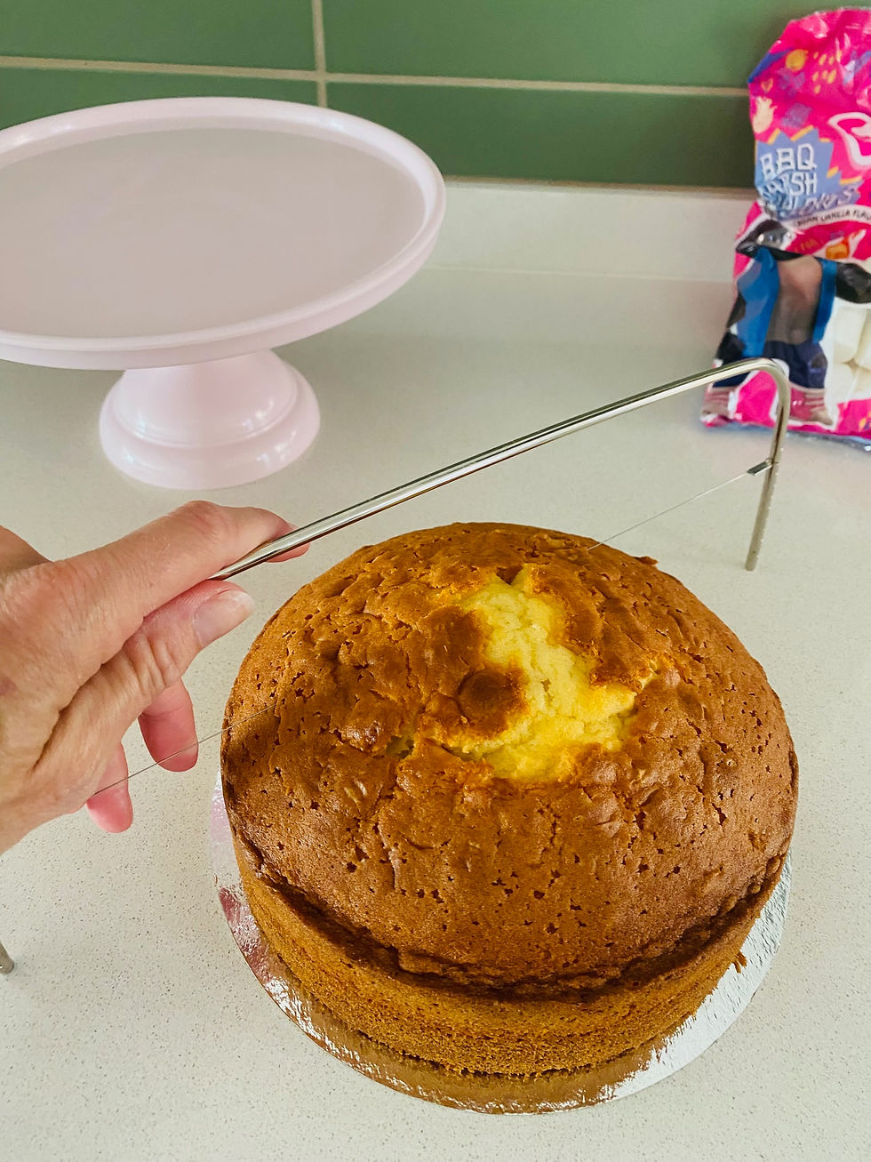 Biscuit taart bakken kinderfeestje
