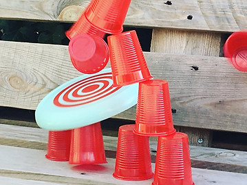 Organiseer makkelijk en goedkoop zelf een origineel kinderfeesje thuis met een draaiboek of compleet feestpakket: superheldenfeestje / stoer feestje