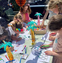 zeemeerminstaart maken op het zeemeermin kinderfeest thuis kleuren.jpg