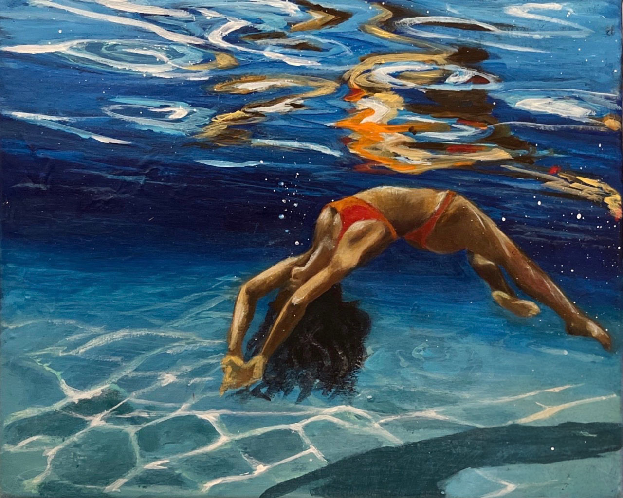 Peinture d’une femme nageant sous l’eau, en apesanteur, dans une lumière bleutée – œuvre de Carole Buttin intitulée « Caresse