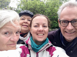 100514, Selfie, Det vindende Hold