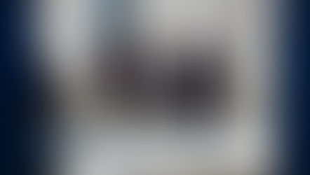 Four South Dearborn 8th graders lay wreath at Tomb of Unknown Soldier