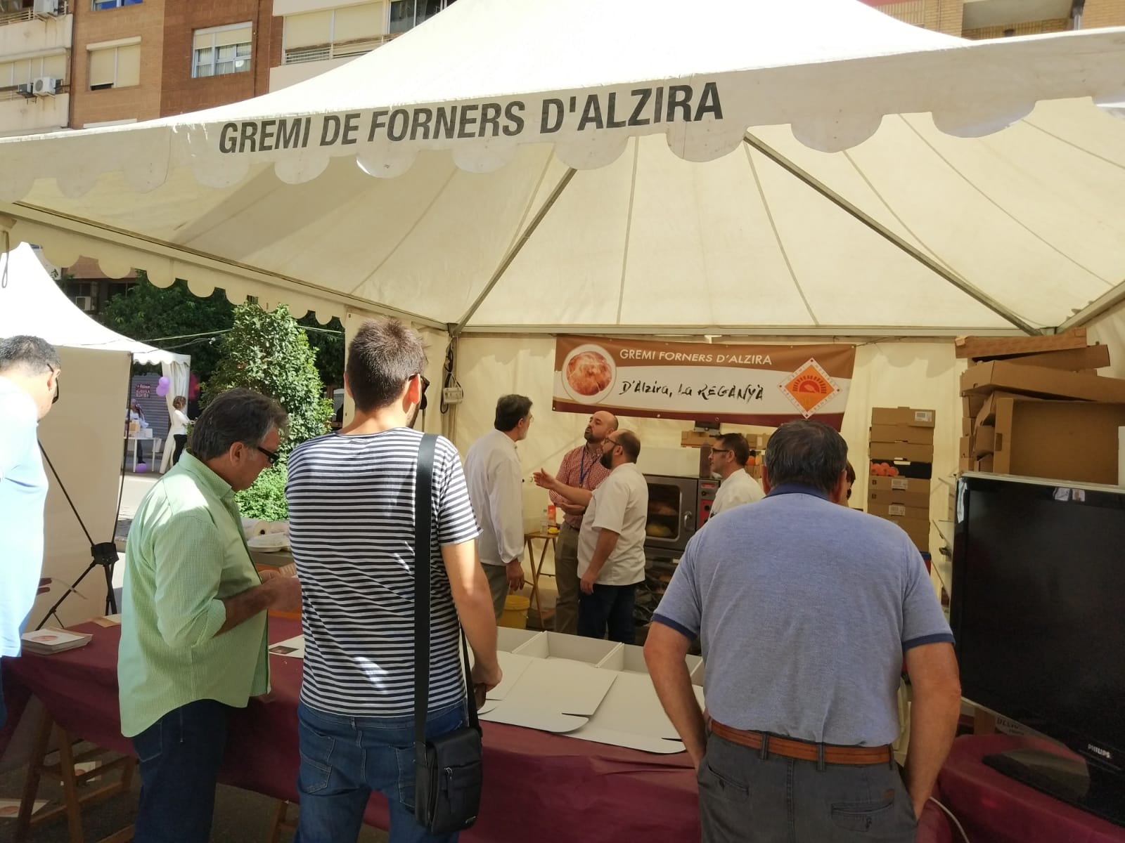 X FIRA COMERCIAL