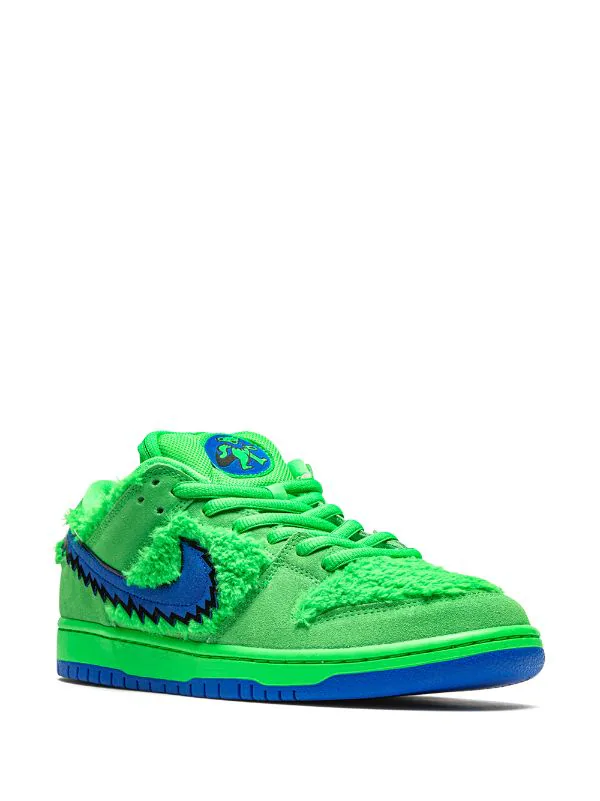 Nike x Grateful Dead SB Dunk Low "Green Bear" sneakers Sneaker Gallery
