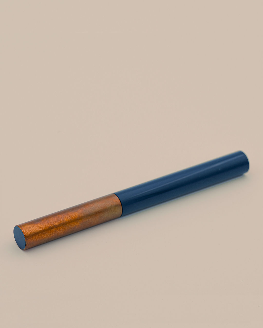 Elbwood Füllfederhalter Limited Edition Kupfer & Ebonit mit 18k Goldfeder