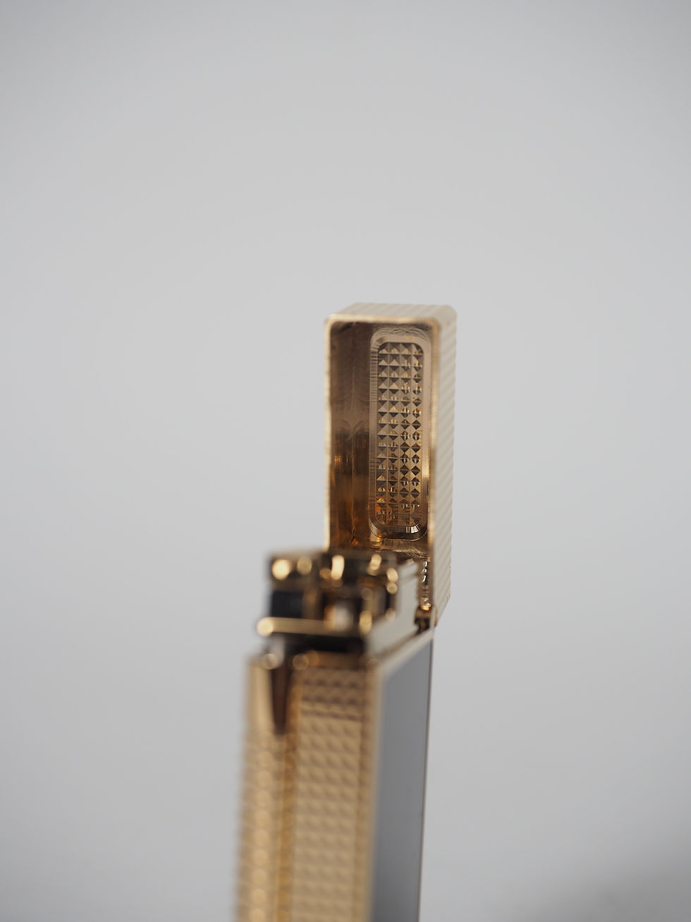 Miniaturbild: S.T. Dupont Feuerzeug LeGrand Cling C23790CL Palladium Gold Laque de Chine