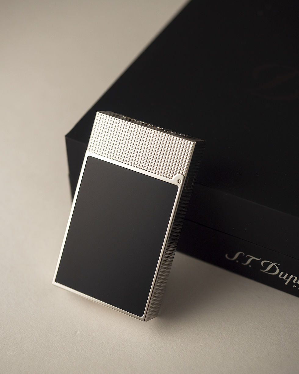 Miniaturbild: S.T. Dupont Feuerzeug Ligne 2 "Cling" Palladium & mattschwarzer Laque de Chine