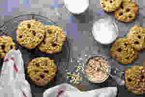 Rosetta's Farm | Ghost Pepper Oatmeal Raisin Cookies