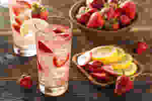 Rosetta's Farm Cocktail Recipe | Strawberry Vodka and Lemonade | Ghost Pepper + Sweetie Pie Spice Blends