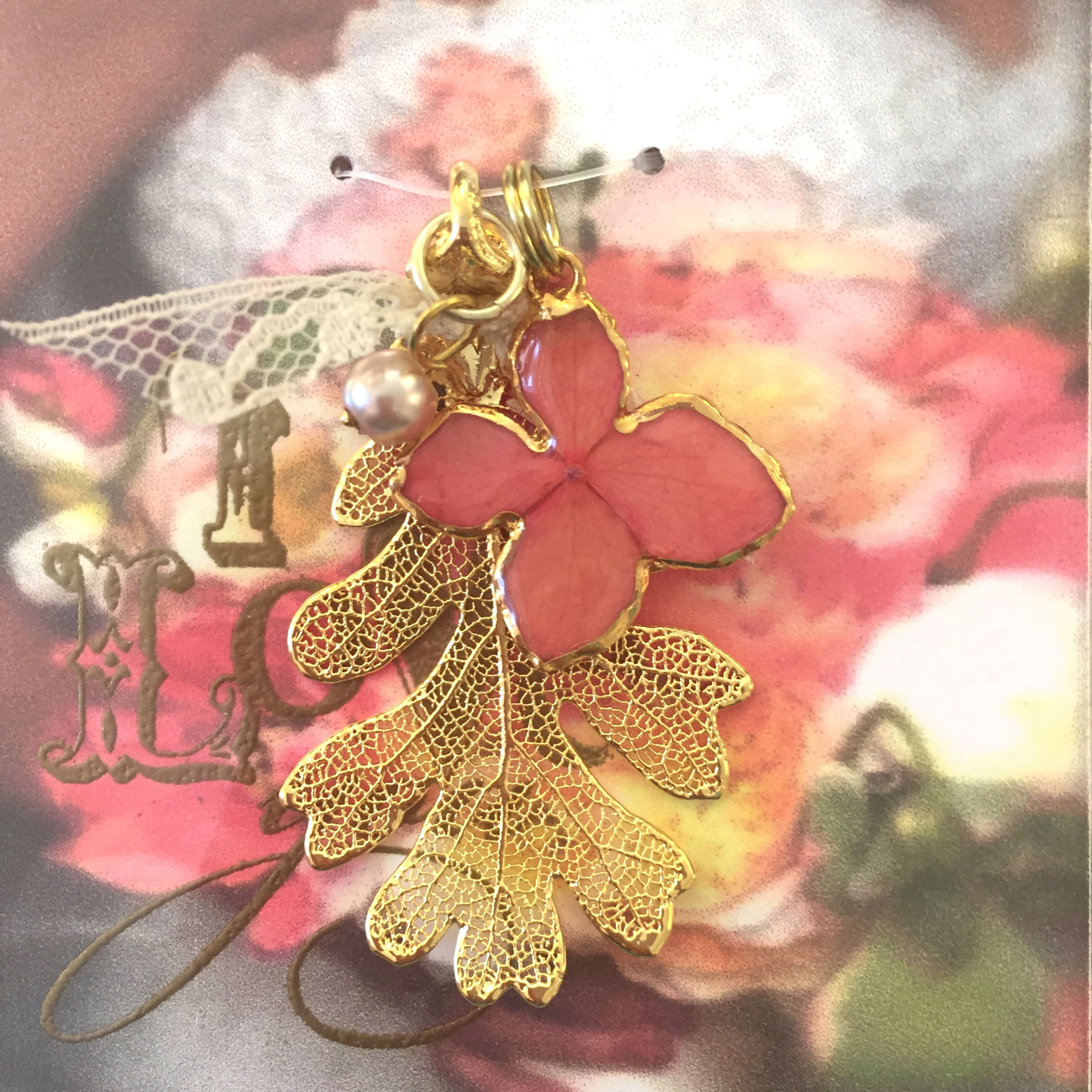 A Real Oak Leaf & a Coral Hydrangea Flower with Pearl/Lace in 24K Gold Pendant
