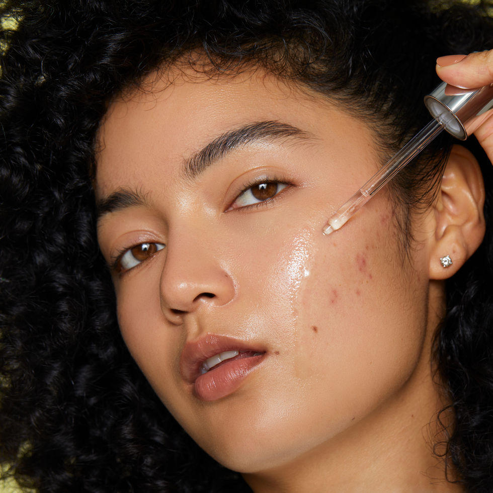 Hyaluronic Acid Serum_with Squalane_Model_IMG_0762 1_Chartreuse.jpg