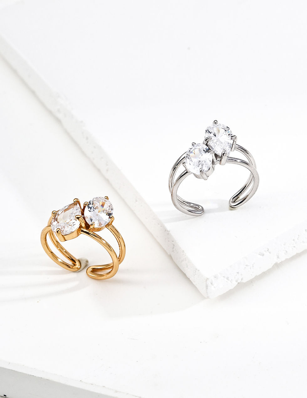 Thumbnail: Minimalist Double Zircon Ring