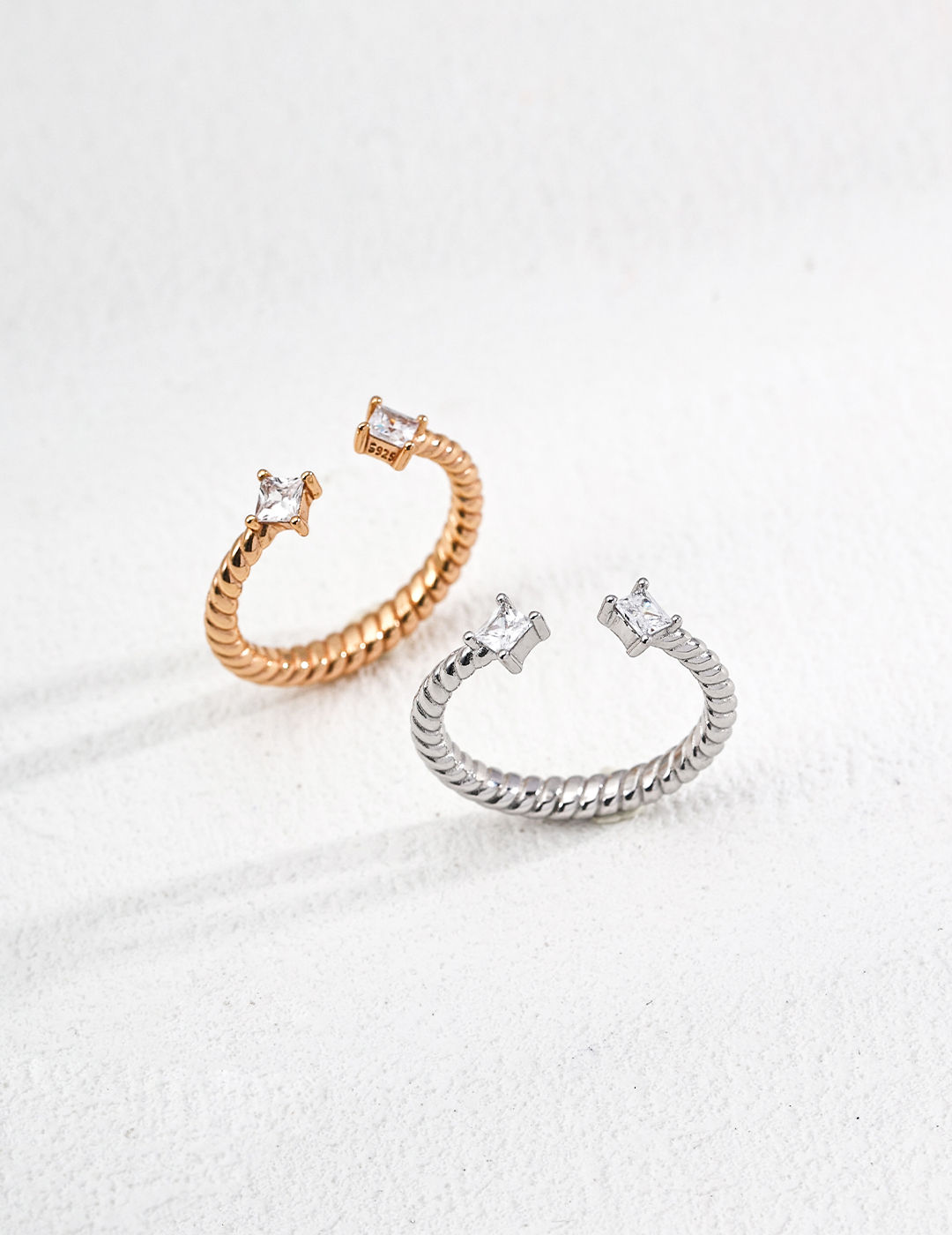 Minimalist Adjustable Double Star Cubic Zirconia Ring