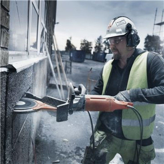 Miniature : Découpeuse béton - HUSQVARNA K4000 Cut n Break - Profondeur coupe 40cm Idéal ouv