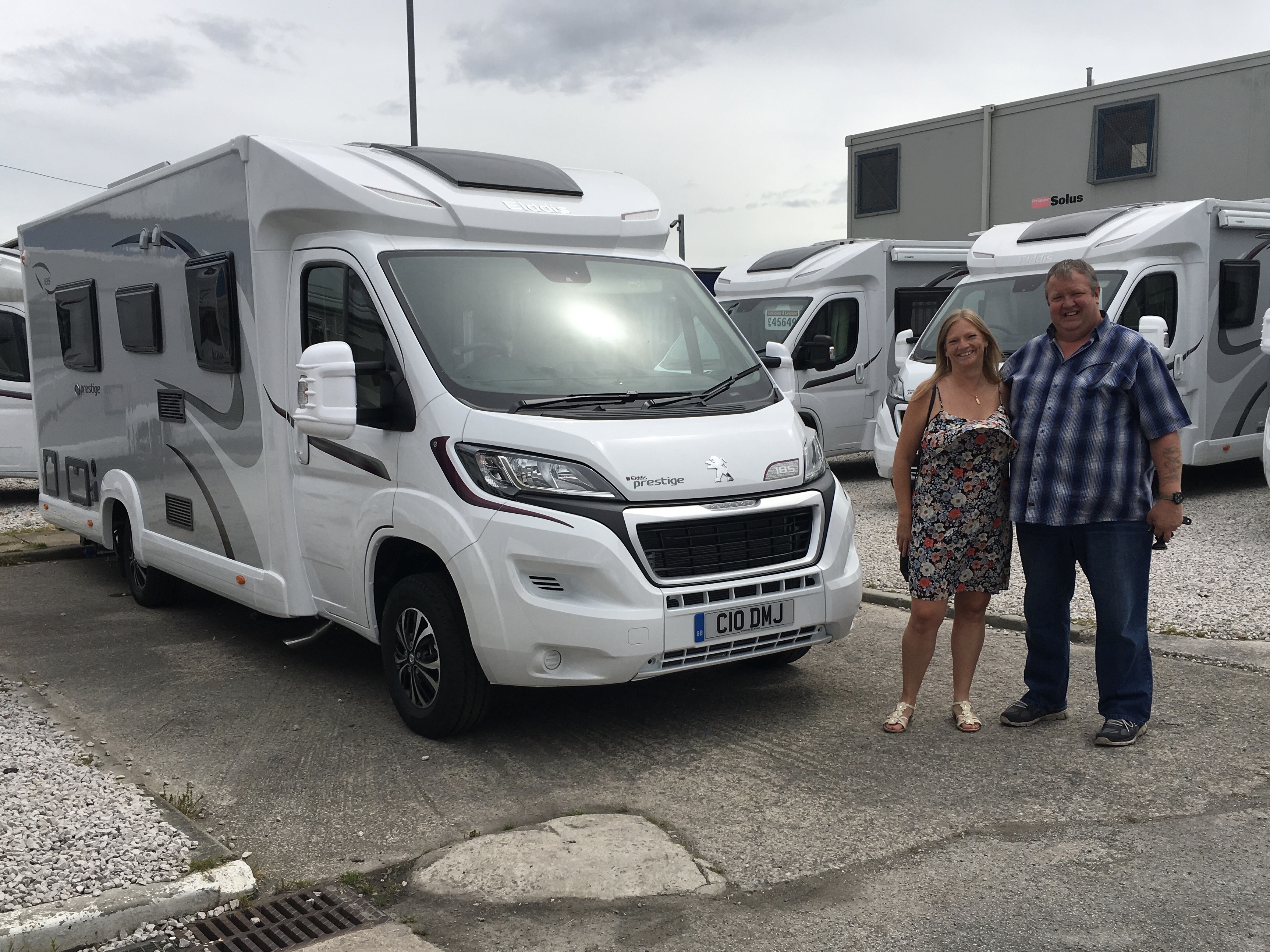 Writer: Jacksons Escape in a Motorhome