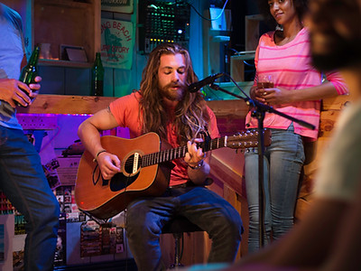 Live-Entertainment Club 1