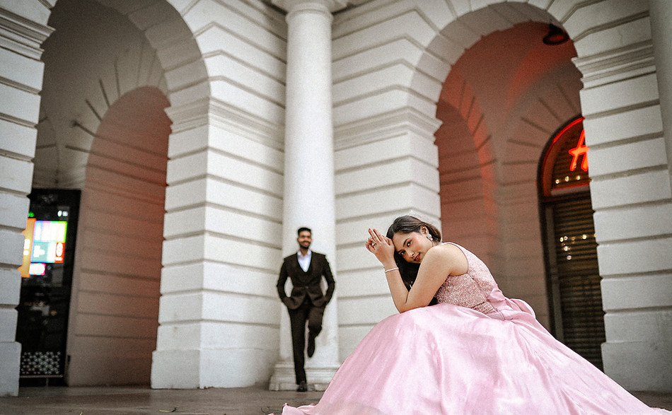 Fashion-inspired pre-wedding portrait in the timeless lanes of CP Delhi
