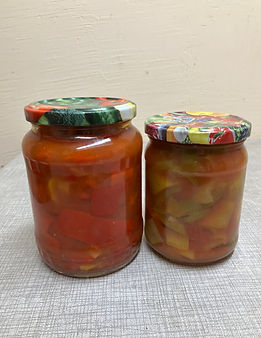 paprika tomātu sulā