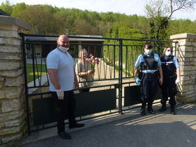 Information : Distribution de tulipes offerts par le Lions Club de Soissons