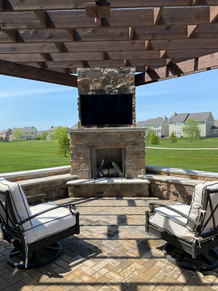 indy-grills-and-outdoor-living-pergola-outdoor-tv-fireplace.jpeg