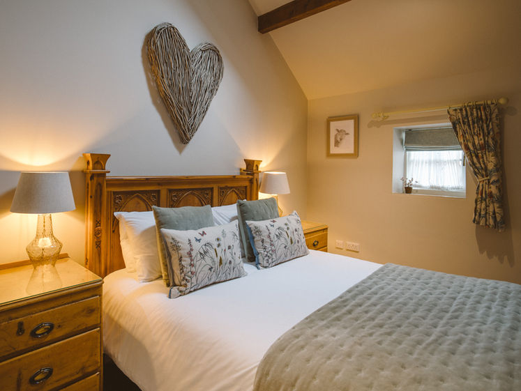 Pottery Lane Farm Barn double bedroom luxury