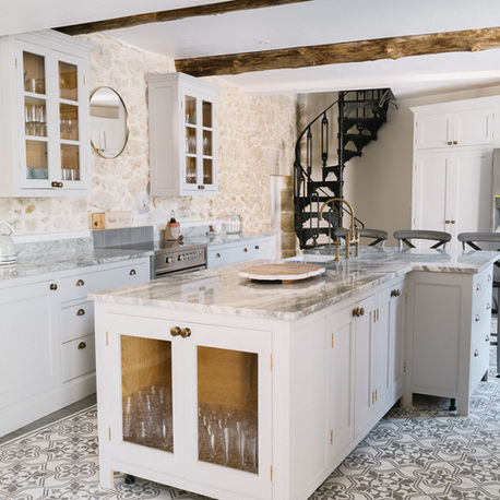 Bois D’Argent, open kitchen with large island