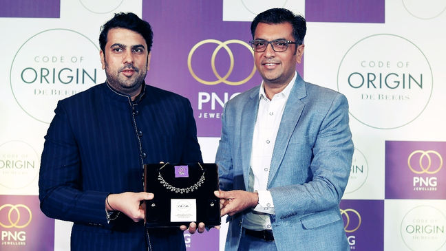 PNG JEWELLERS LAUNCHES DE BEERS CODE OF ORIGIN ACROSS 15 STORES