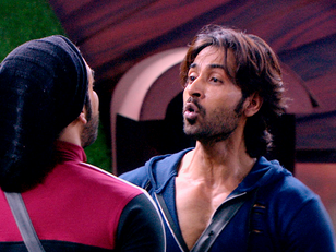SHEHNAAZ CONFESSES HER LOVE FOR PARAS ON HIS SUDDEN EXIT