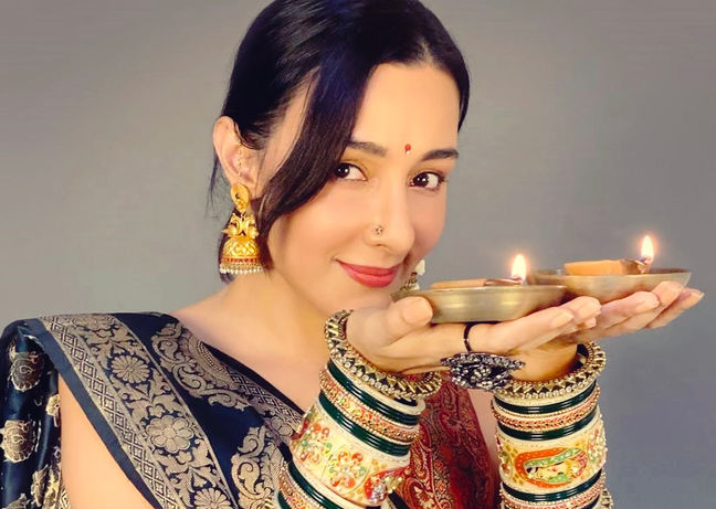 FERYNA WAZHEIR SENDS OUT A COOL MESSAGE ON DIWALI